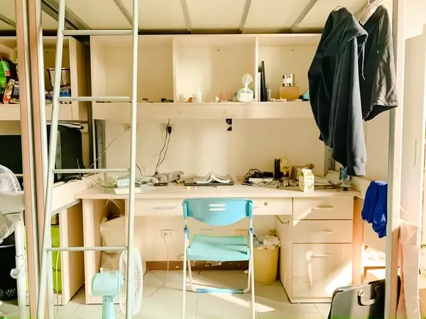 How To Soundproof a College Dorm Room