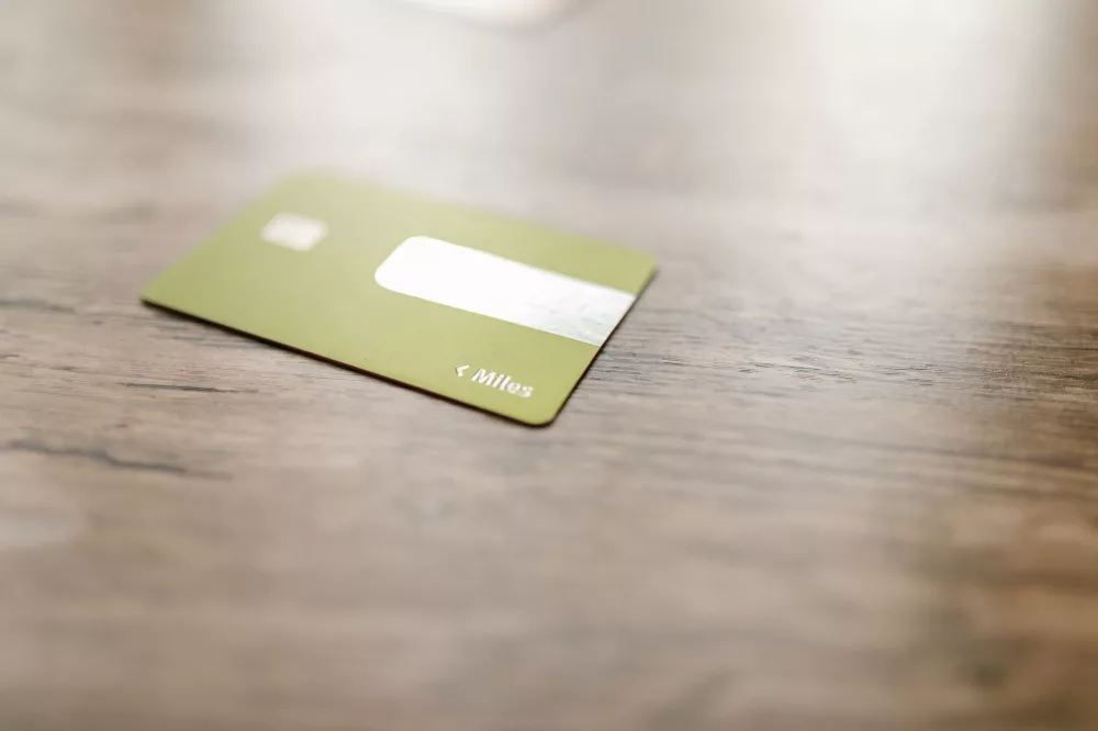 Unlocking Luxury: A Comprehensive Review of the Emeralde Credit Card